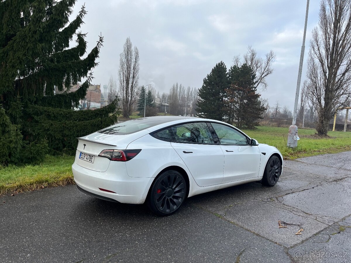 Tesla model 3 Performance, 2021, nová baterie - 3