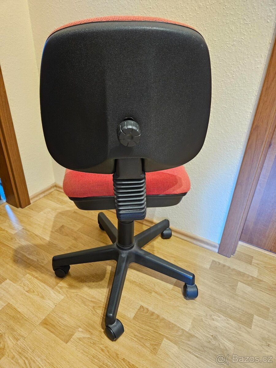 Studentská židle - 3