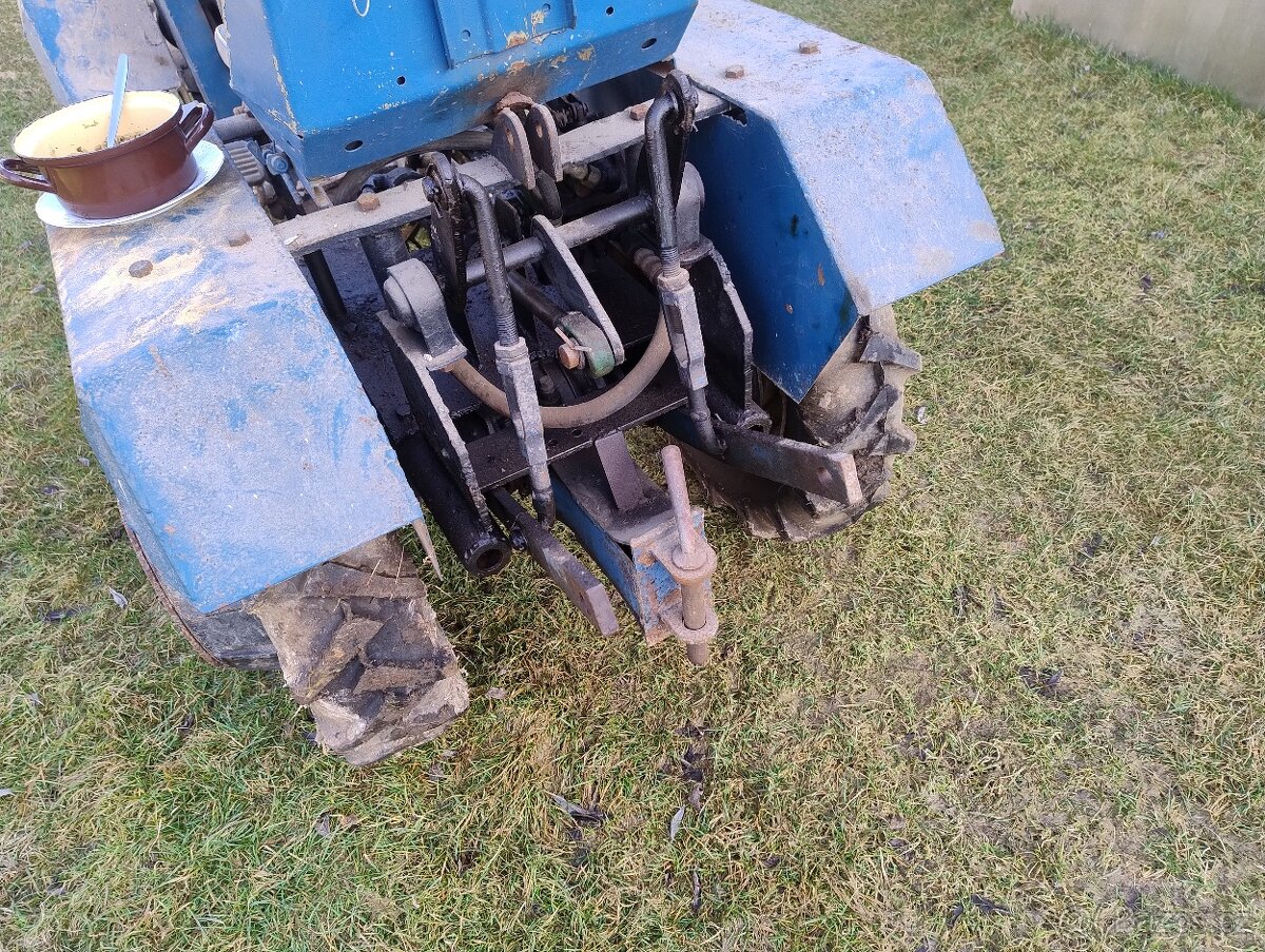 Malotraktor domácí výroby - 3