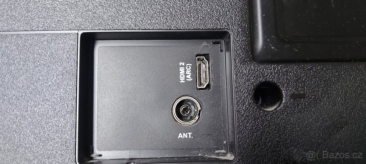 LED TV 32" Gogen - 3