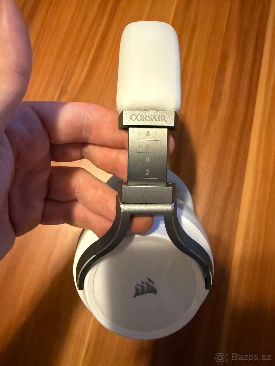 Corsair sluchátka - 3