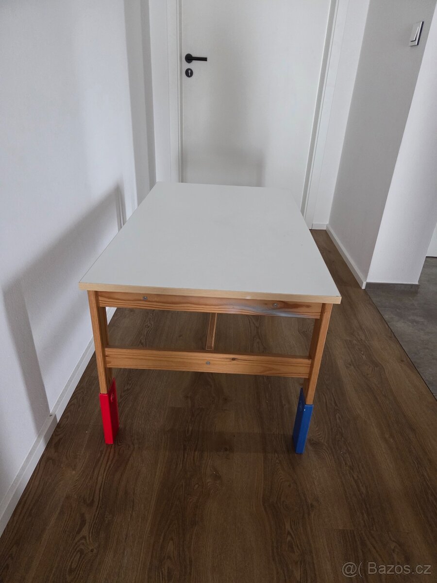 Rostoucí stůl Ikea - 3
