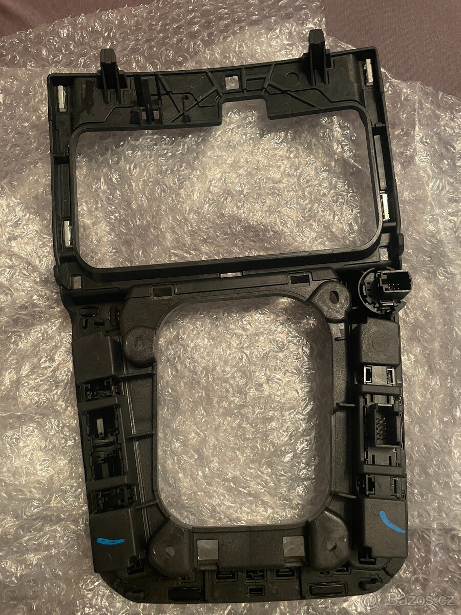 vw passat B8 rámečky - 3