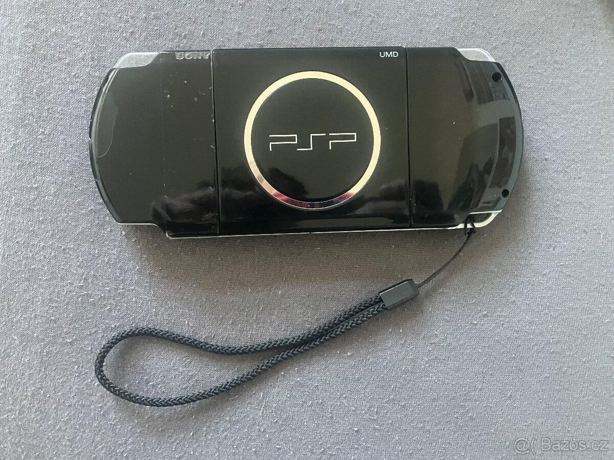 PSP 3000 s příslušenstvím - 3