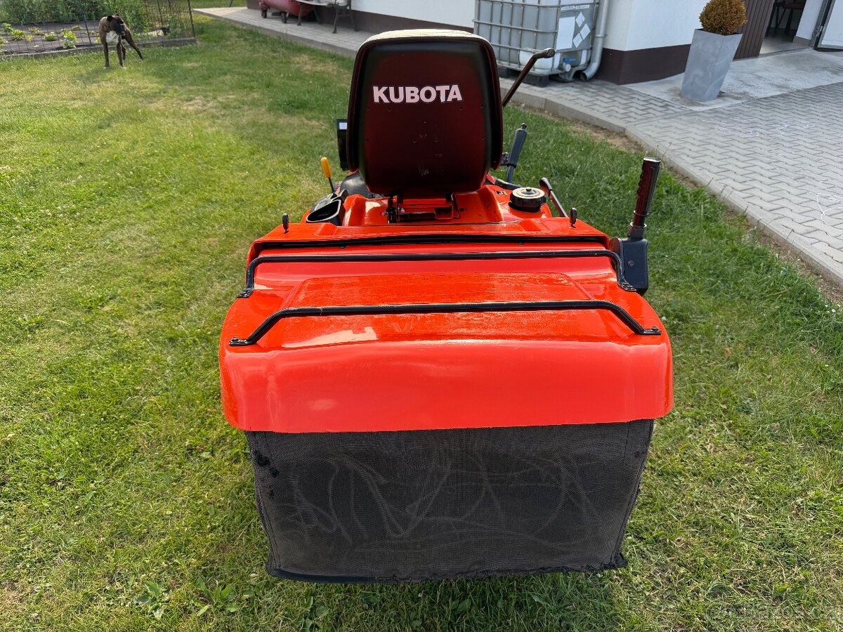 zahradní traktor Kubota GR 1600 - 3