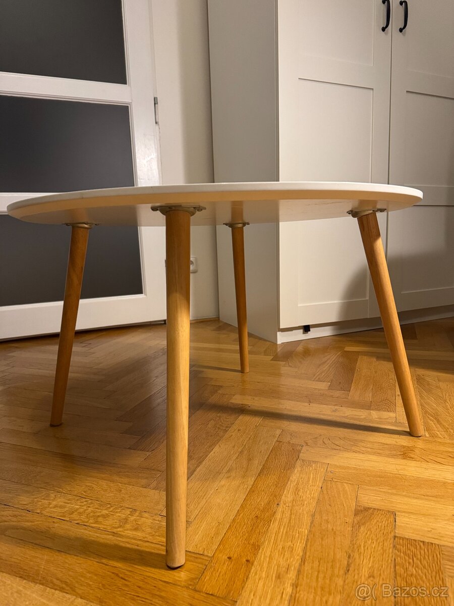 Konfereční stolek - 3