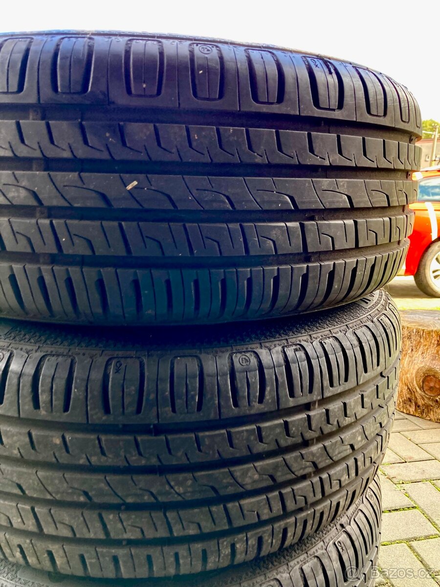 Černá kola R16, 205/55, 7J, 4x9 + pneu Barum Bravuris, letní - 3