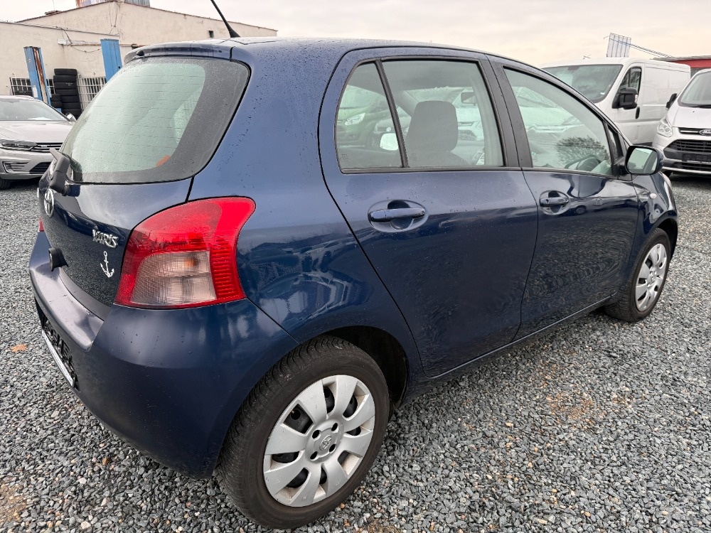 Toyota Yaris 1.3 VVT-I 64Kw - 3