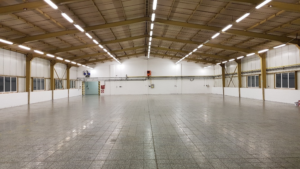 Pronájem zatepleného skladového prostoru (400-1246 m²) u D1 - 3