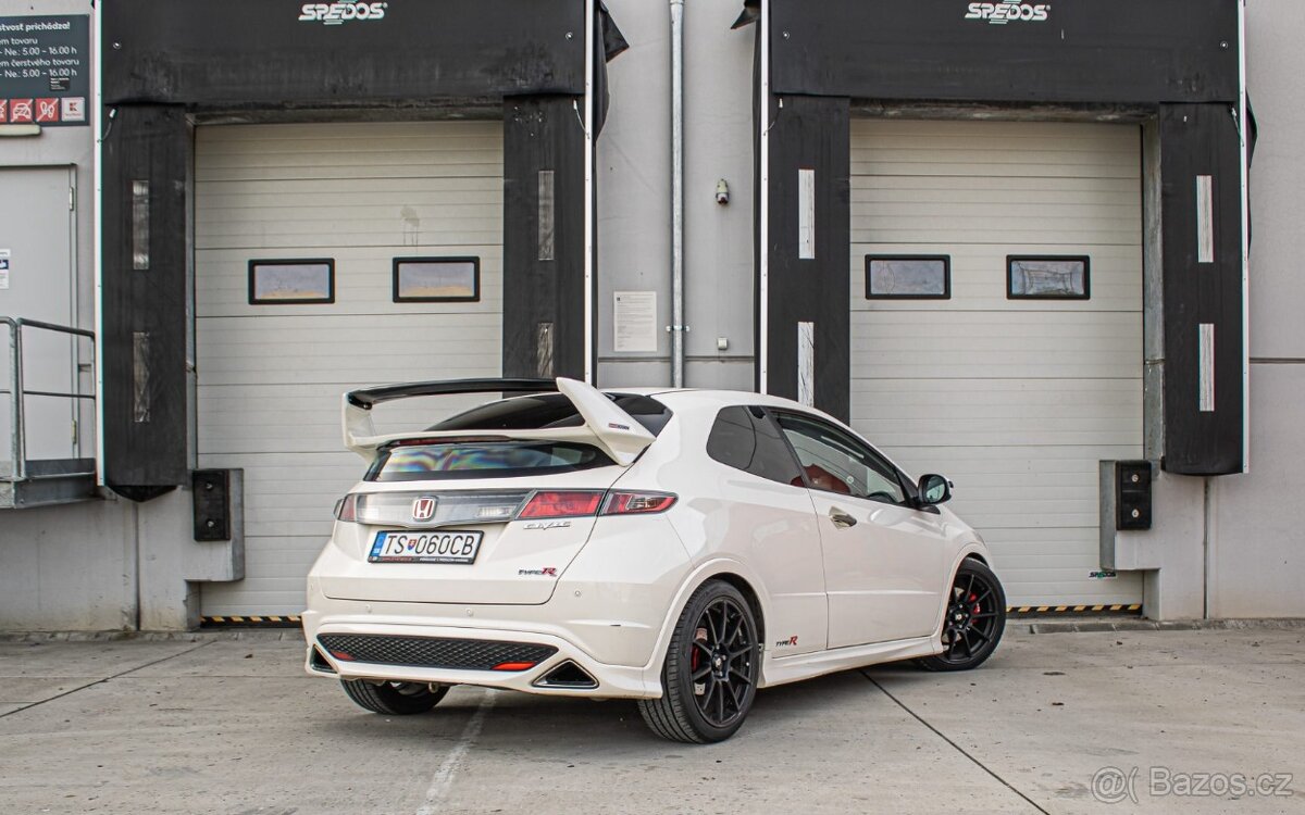 Honda Civic TypeR FN2 2.0 i-VTEC 148kW Championship White - 3
