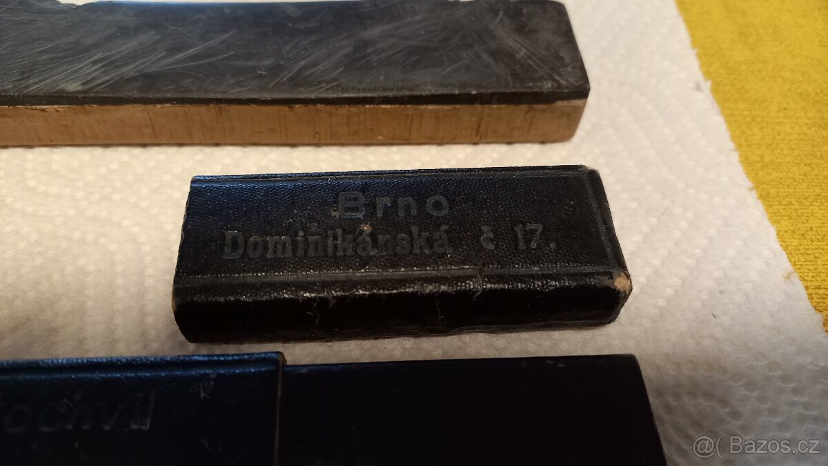 Starožitná břitva včetně pouzdra a brousku - 3