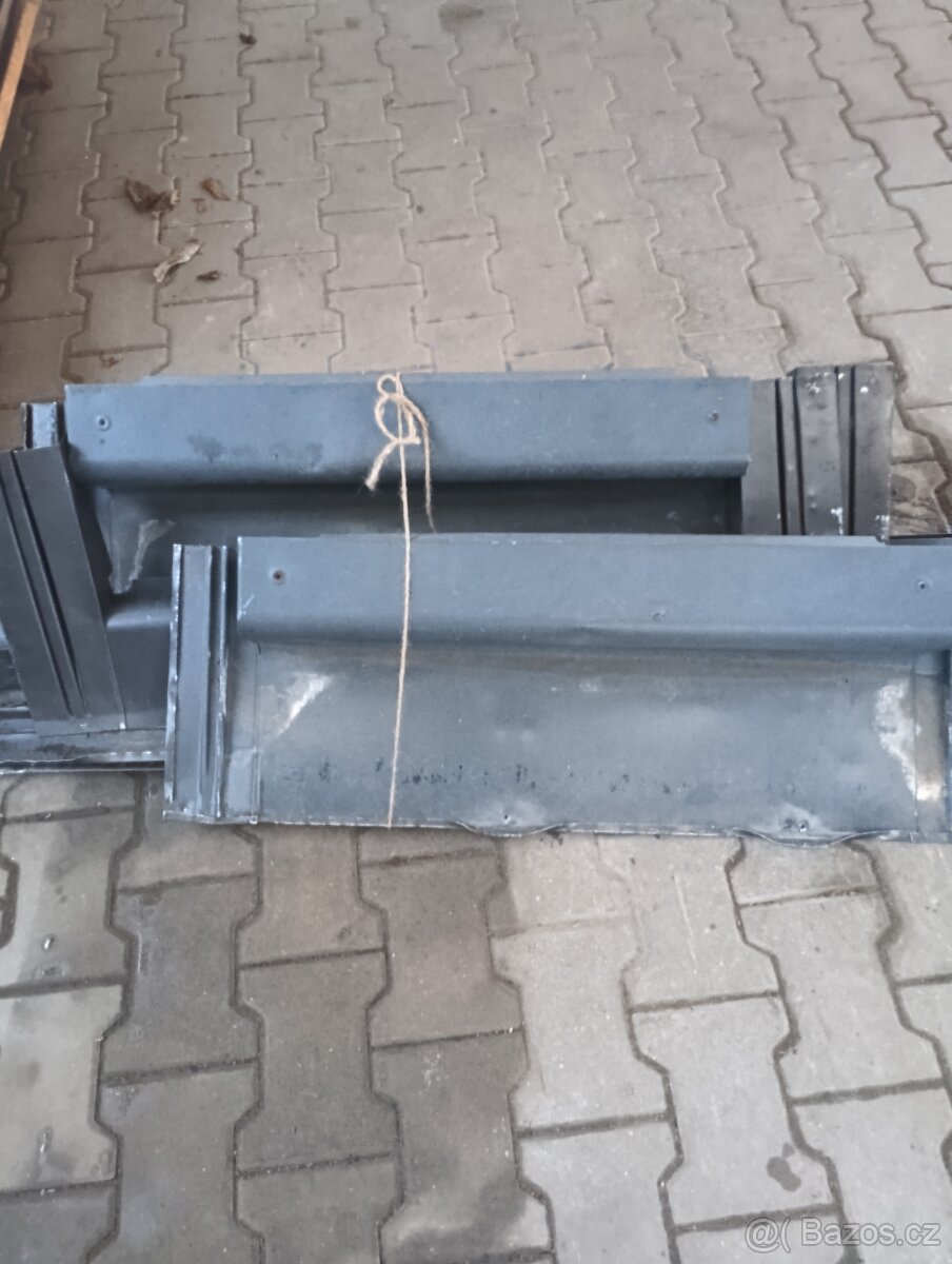 Dřevěná okna střešní velux - 3