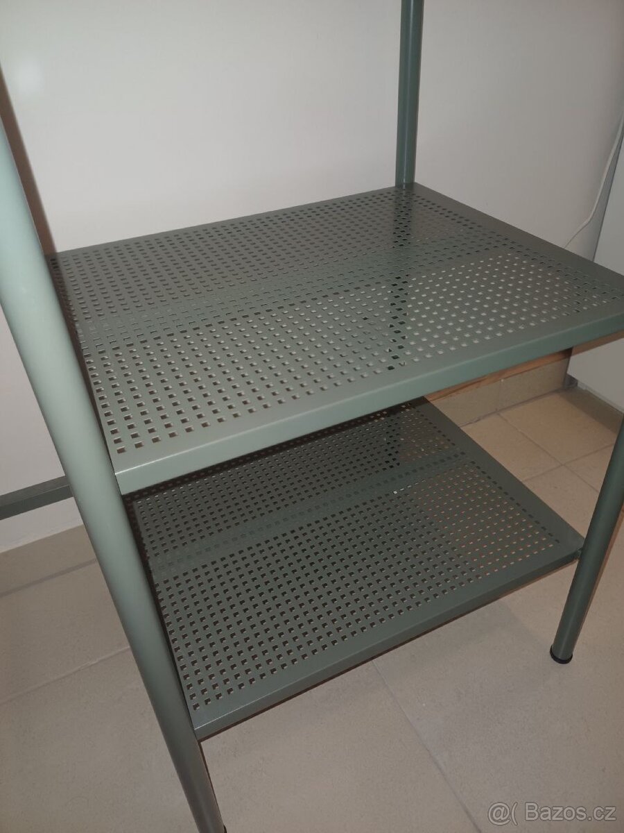 IKEA NIKKEBY stojan na oblečení kovový s policemi - 3