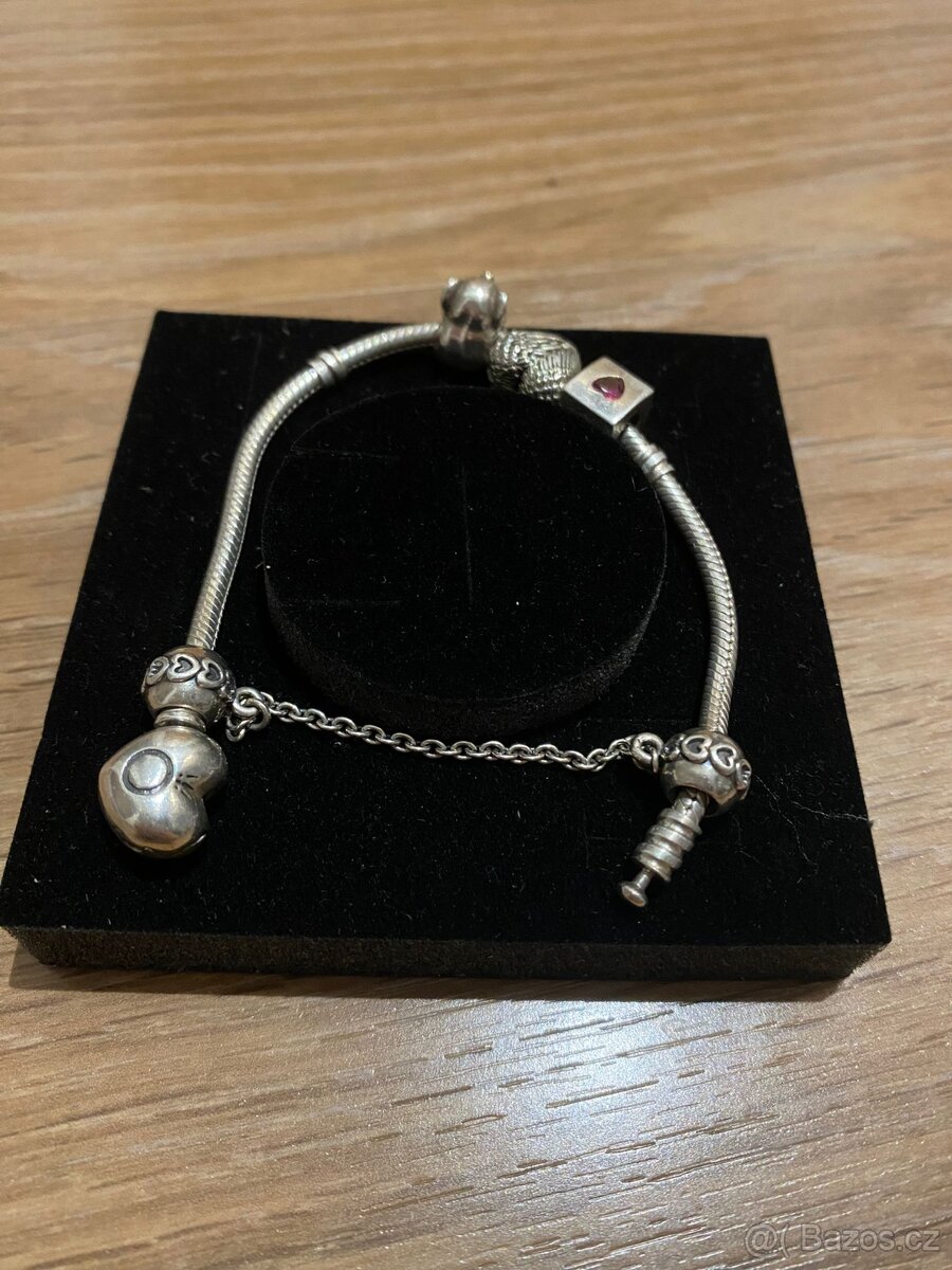Pandora náramek s přívěsky - 3