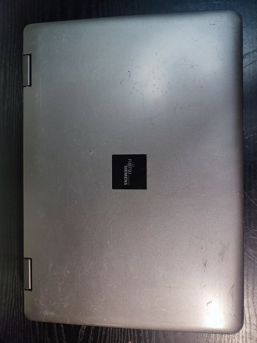 Fujitsu Esprimo Mobile - 3