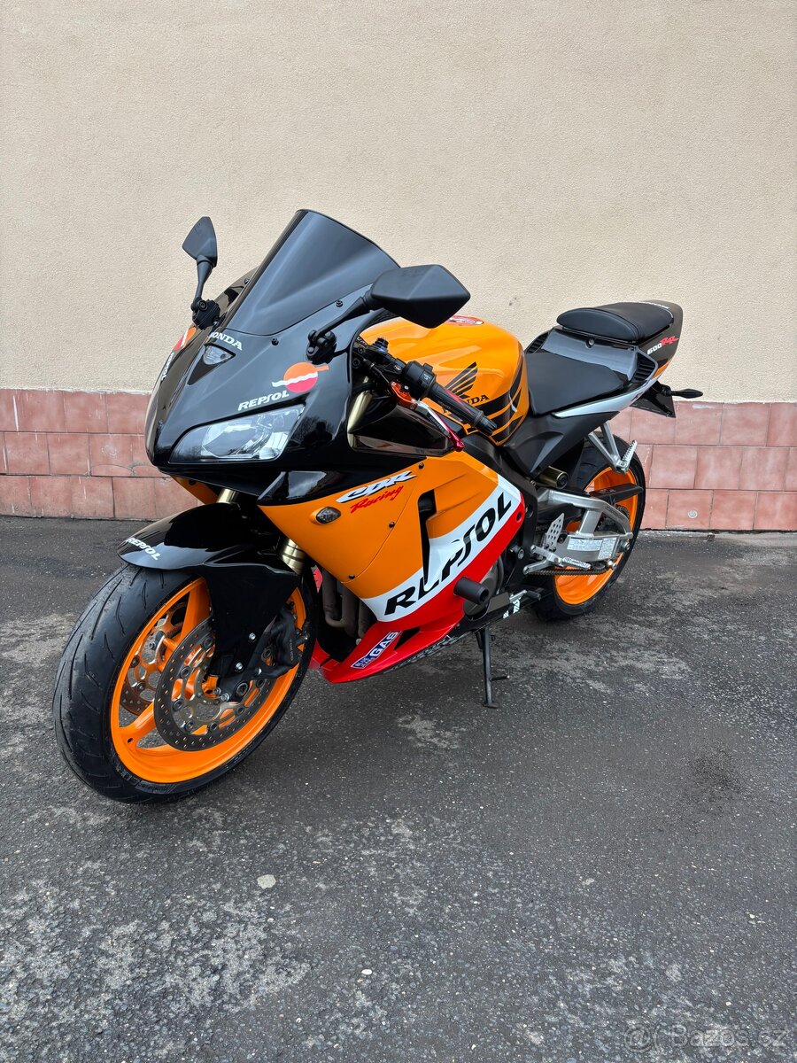 Honda CBR 600RR Repsol - 3