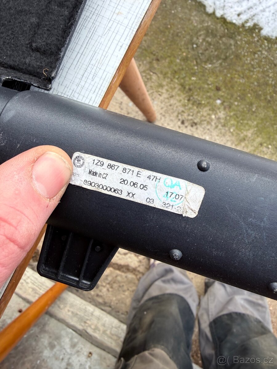 Roleta kufru Škoda Octavia 2 - 3