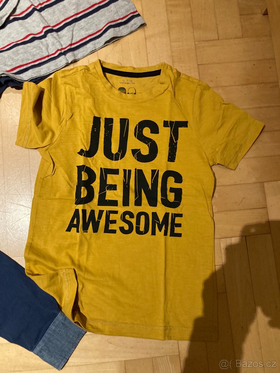 Balík věcí kluk 122,128 - 3