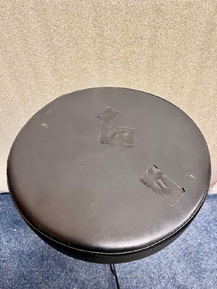 Fame židlička. - 3