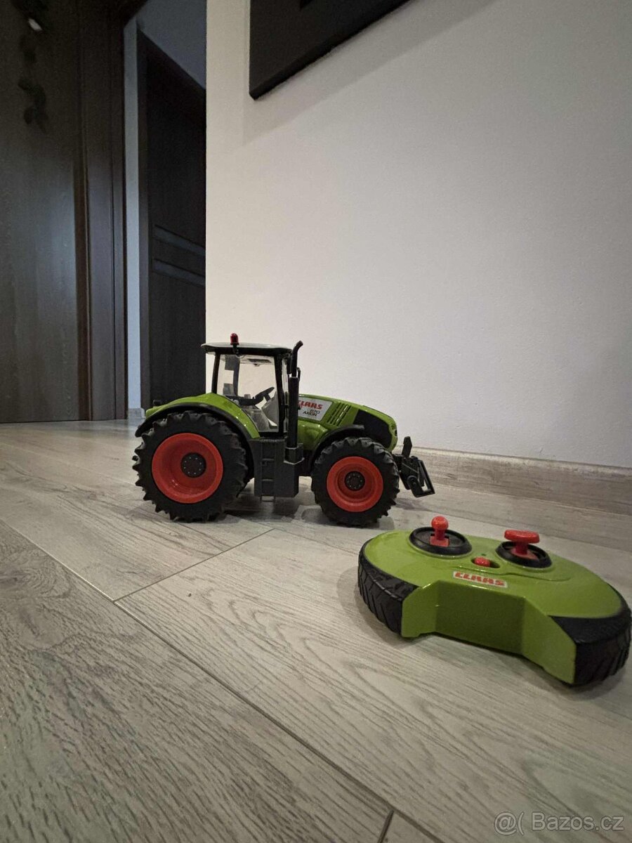 Traktor na dálkové ovládání zelený Claas Axion 870 RC - 3