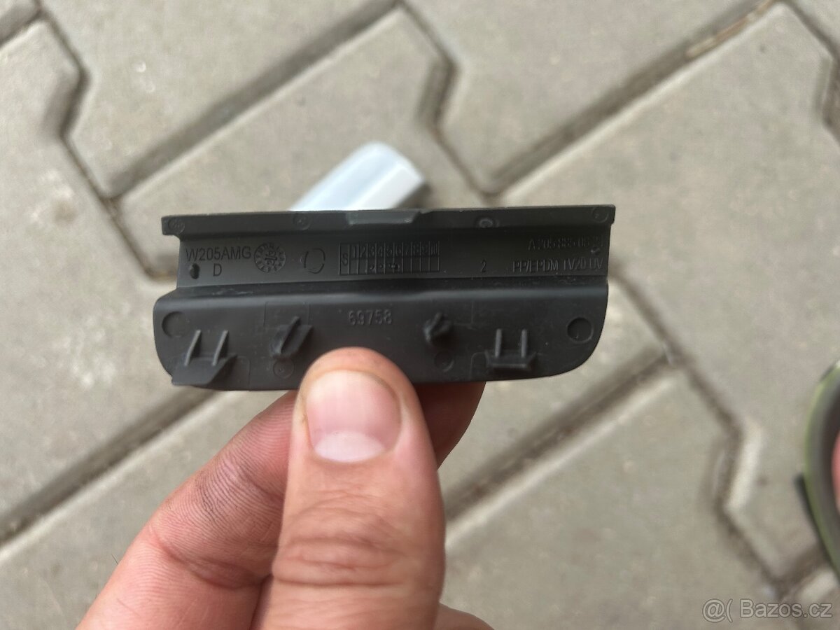 Krytka zadního nárazníku Mercedes Benz W205 AMG - 3