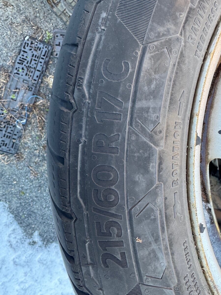 Disky s pneu 215/60 R17C z VW Multivan - 3
