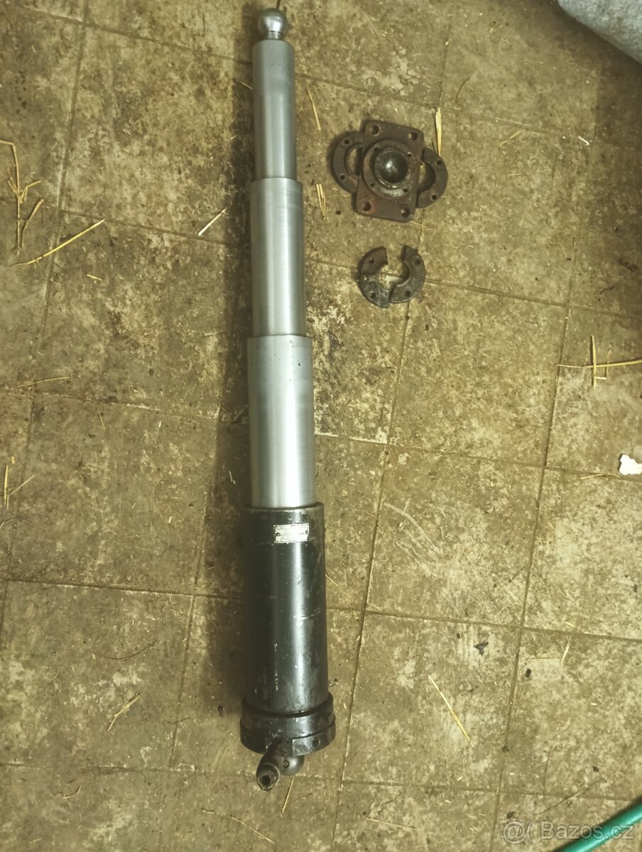 Pístnice z vleku že traktor - 3