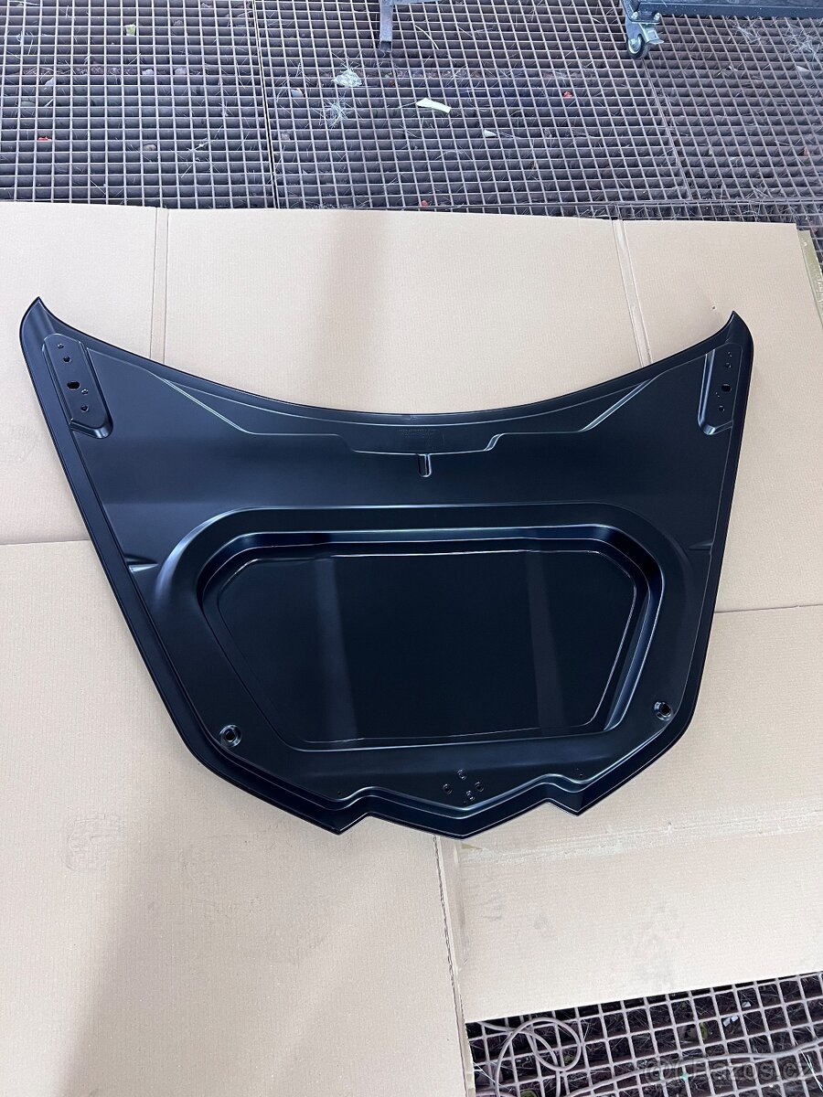 Corvette c8 predná kapota maska - 3