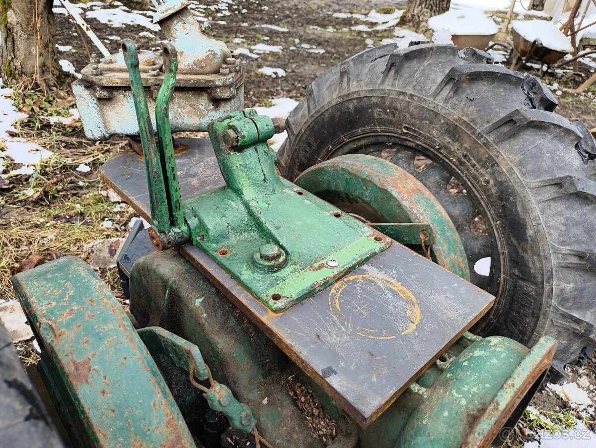 Motorobot PF 62 s volantem - 3