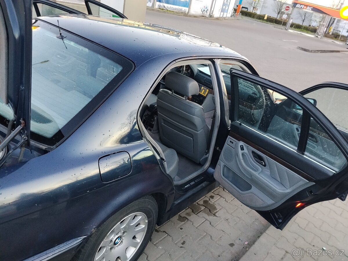 E38 - 3
