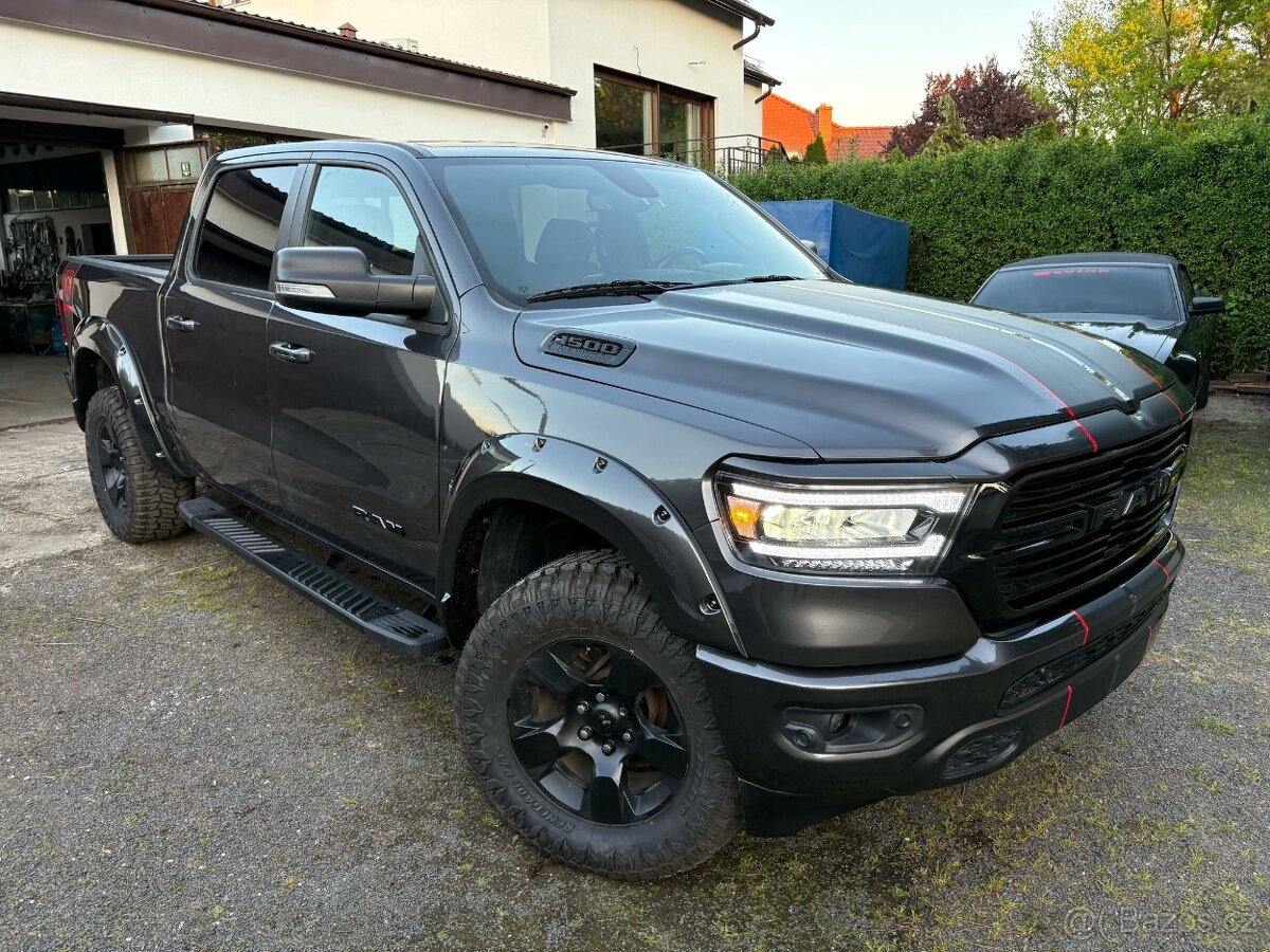 Dodge RAM 5.7 4x4 TUNING, SPORT, BLACK EDITION