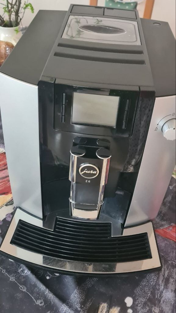 Kávovar JURA E6- švýcarská kvalita - 3