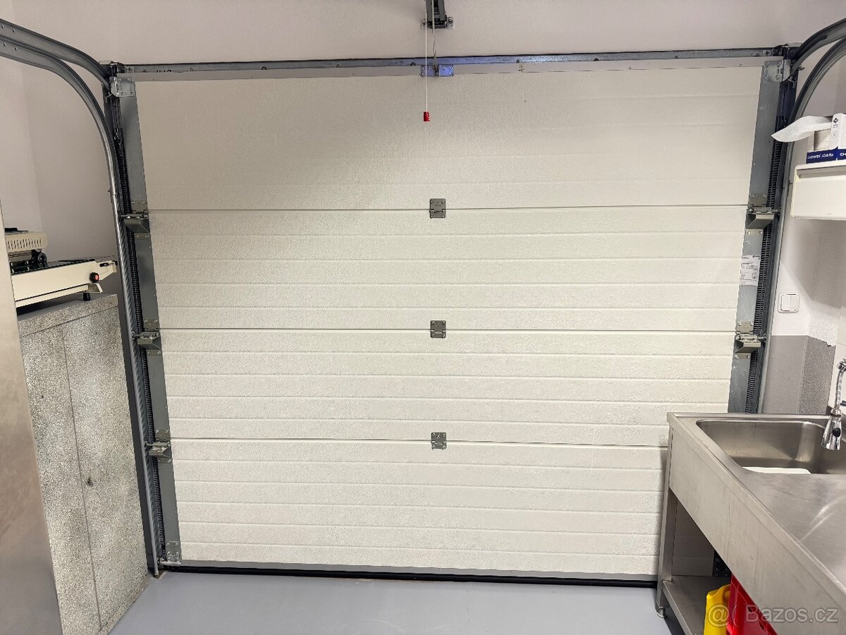 Garážová vrata - kružík - 3