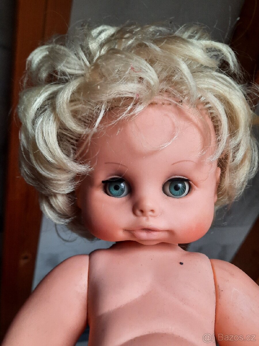 3x retropanenka, okáč - 3