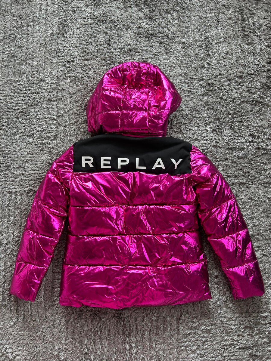 Calvin Klein péřová bunda - 3