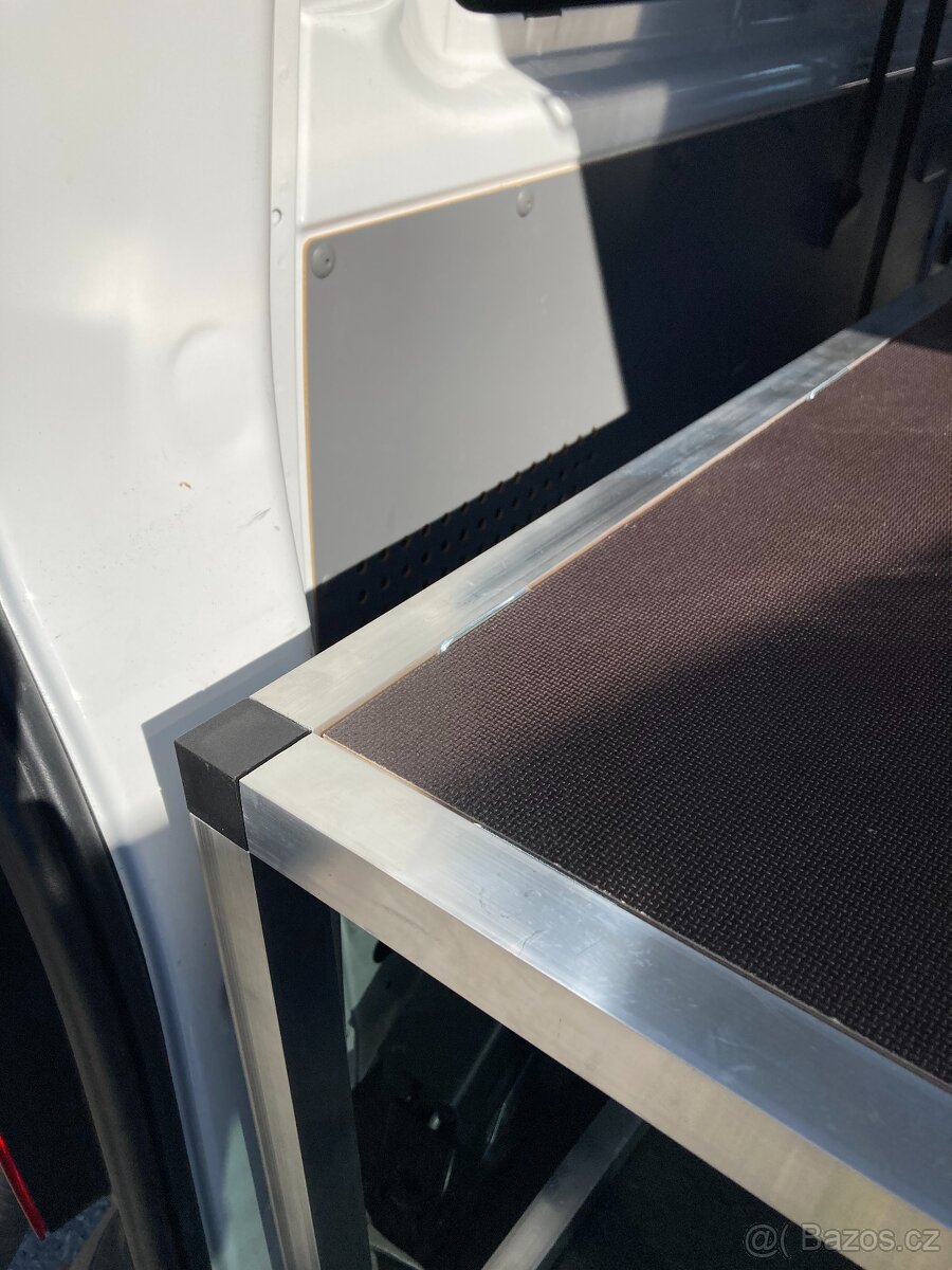 Lůžková rozkládací Al vestavba - spaní pro VW T5/T6/T6.1 - 3