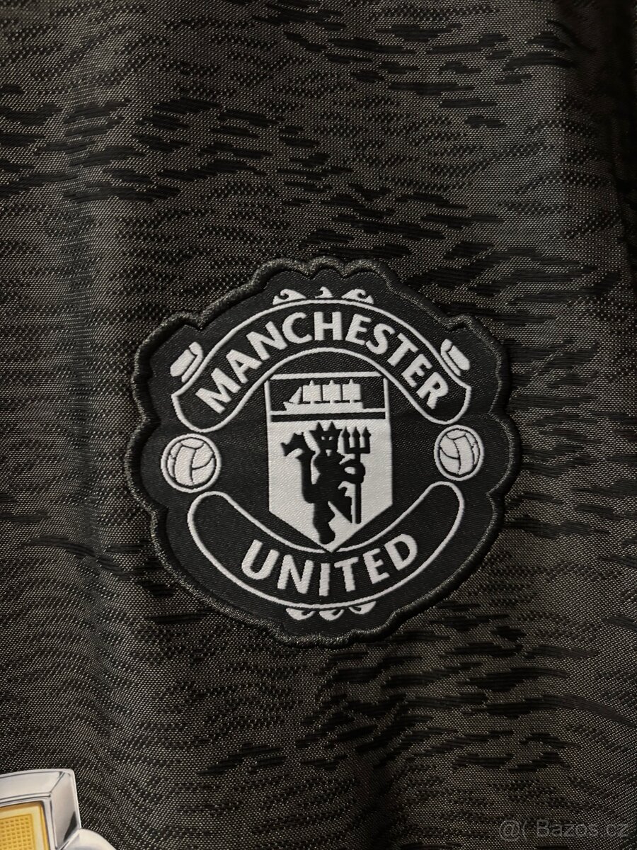 Manchester United černý dres 17 - 3