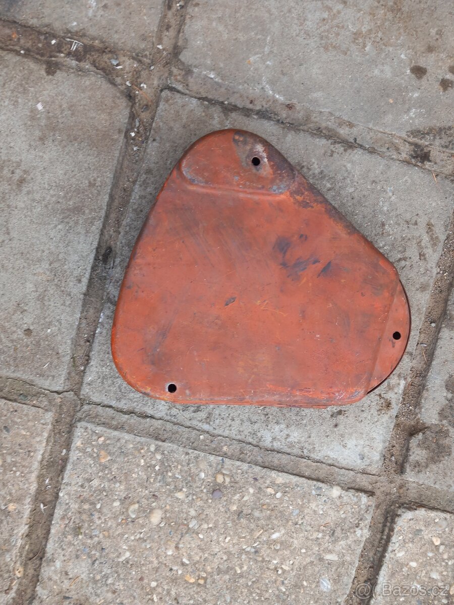 Jawa Perak bocni kastlik na nařadi 1500kc - 3