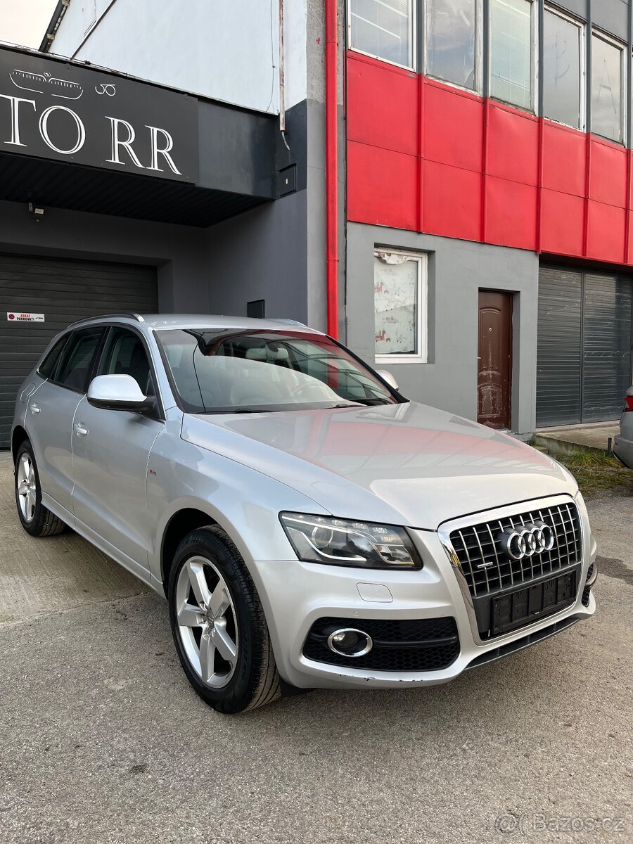 Audi Q5 2.0 TDI S-Line Quattro = 125kW, A/T, Navi, F1 = - 3