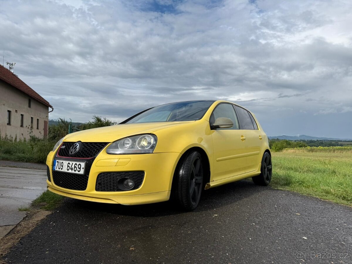 Golf V GTI Idice 30 PIRELLI - 3