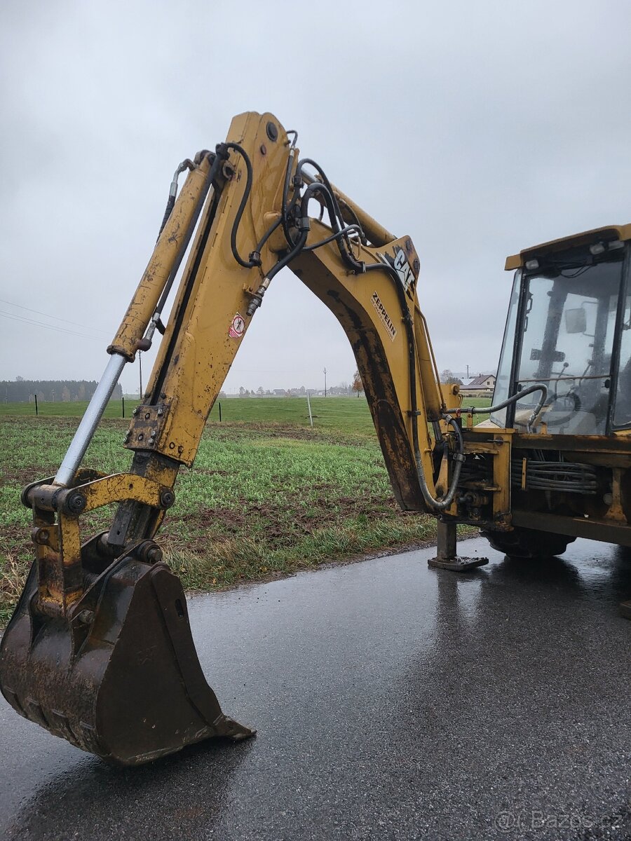 Traktor Bagr CAT 428C - 3