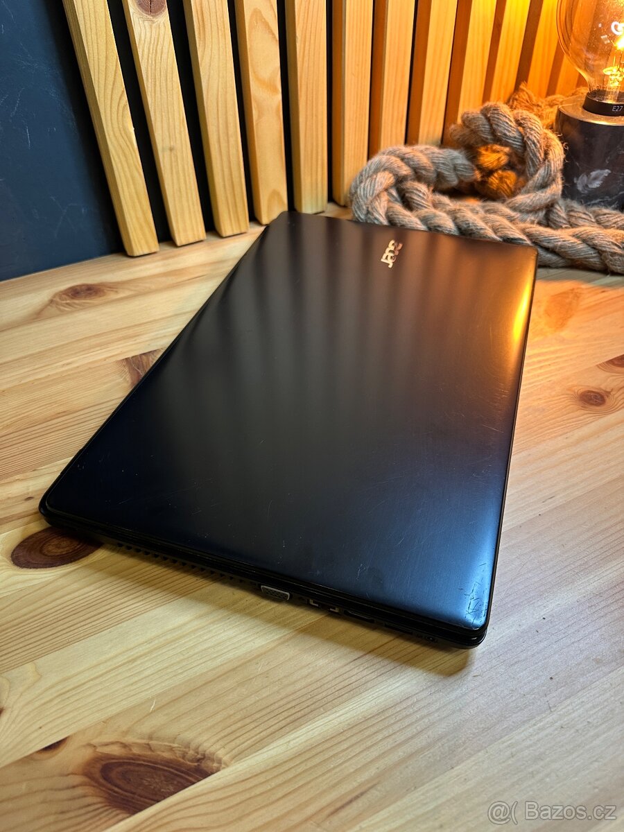 Acer Aspire E5-521 - 3