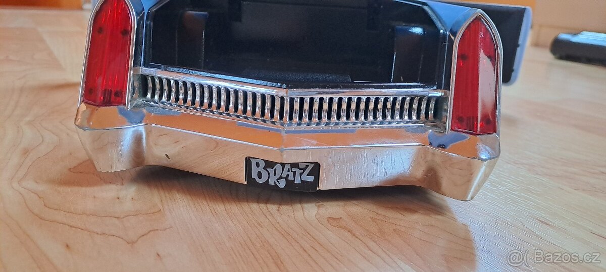 Auto pro panenky Bratz - 3