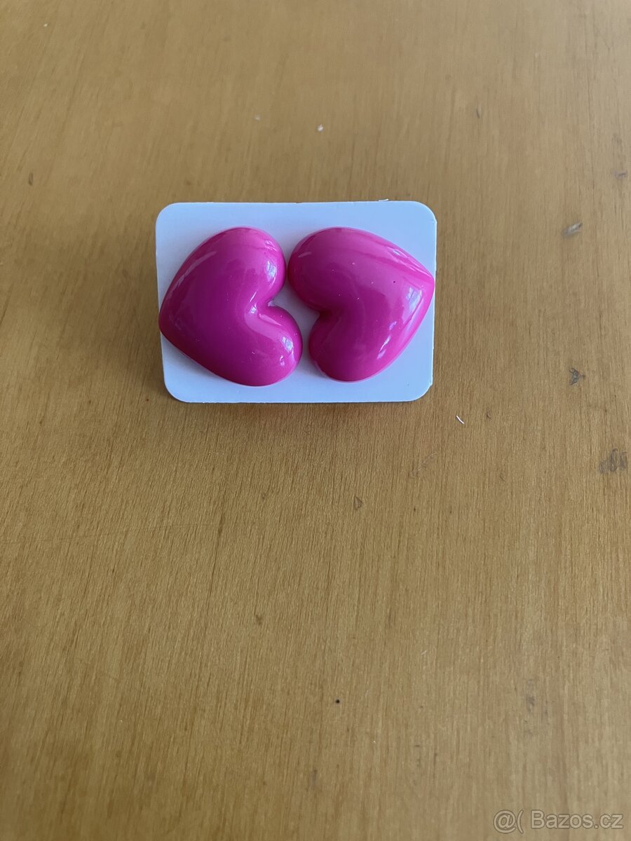 Plastove srdickove nausnice - 3