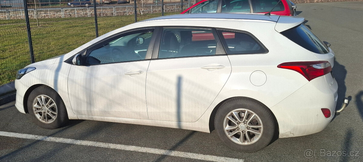 Hyundai i30 1.6MPi 88kW combi - 3