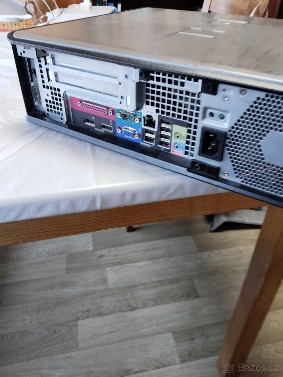 Prodám starší PC stolní DELL - 3
