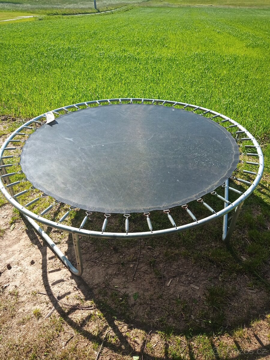 Trampolína dětská 2,4m - 3