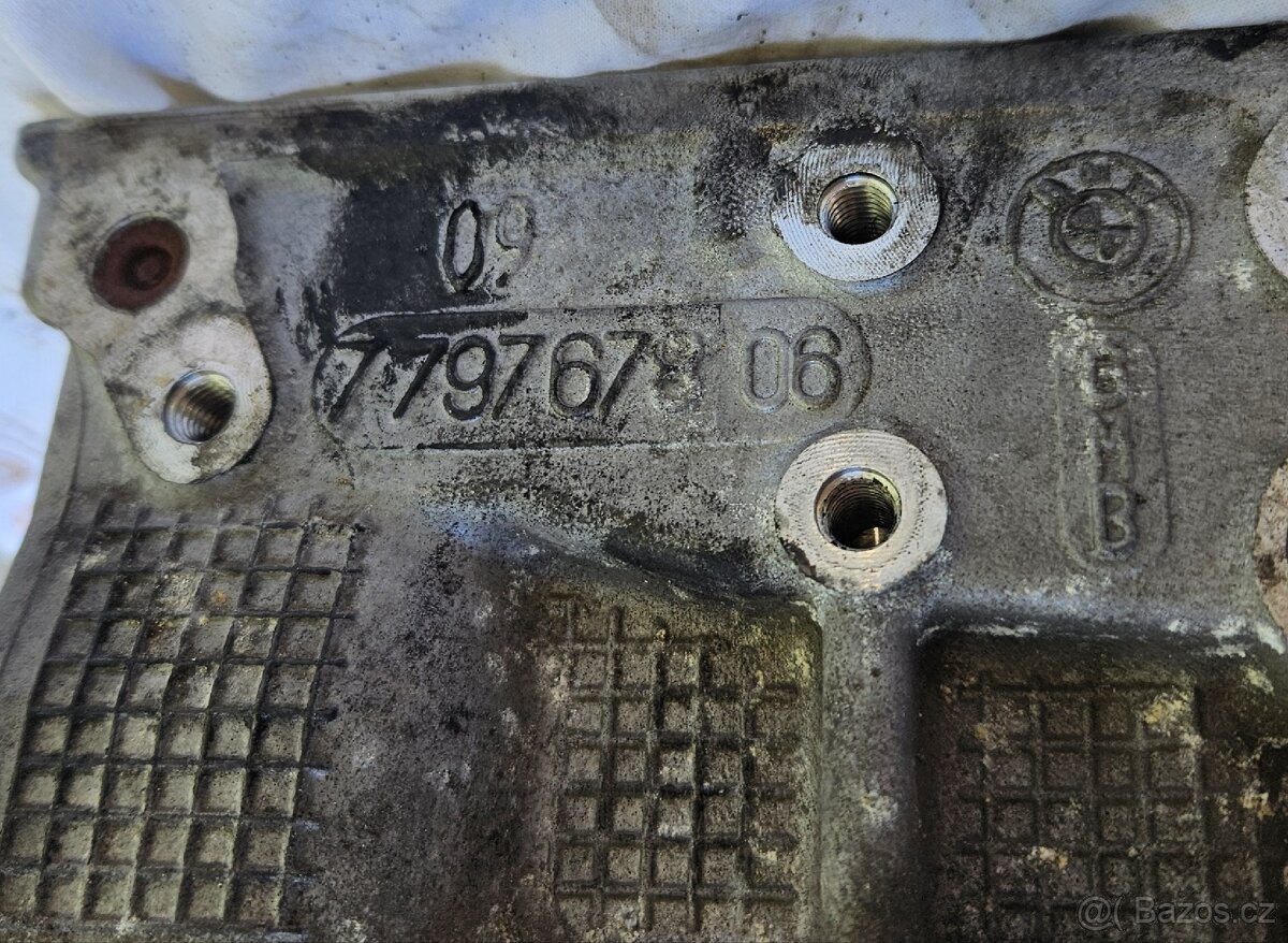 Hlava válců BMW N47D20 - 3