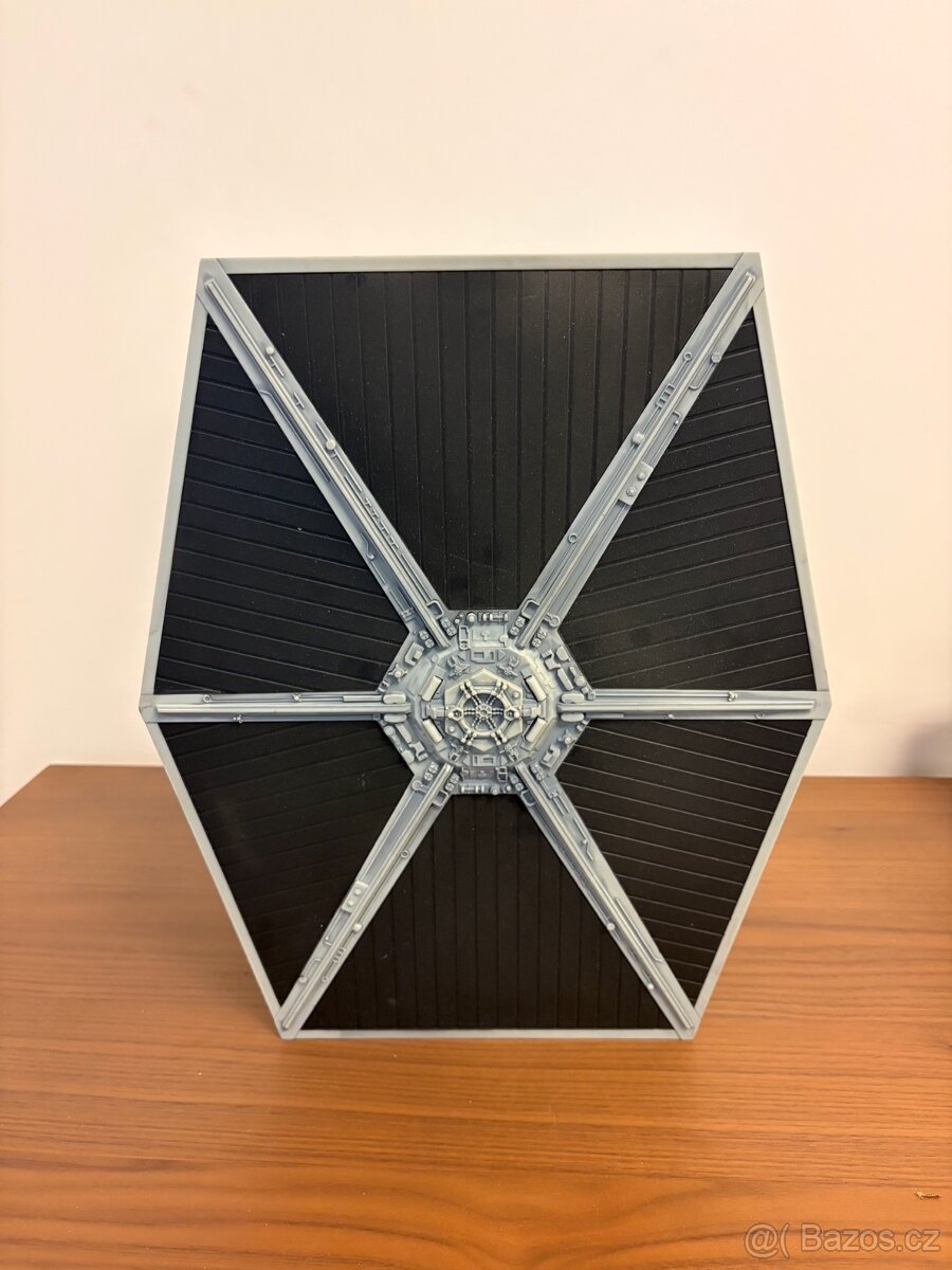 Hasbro Star Wars TIE Fighter - 3