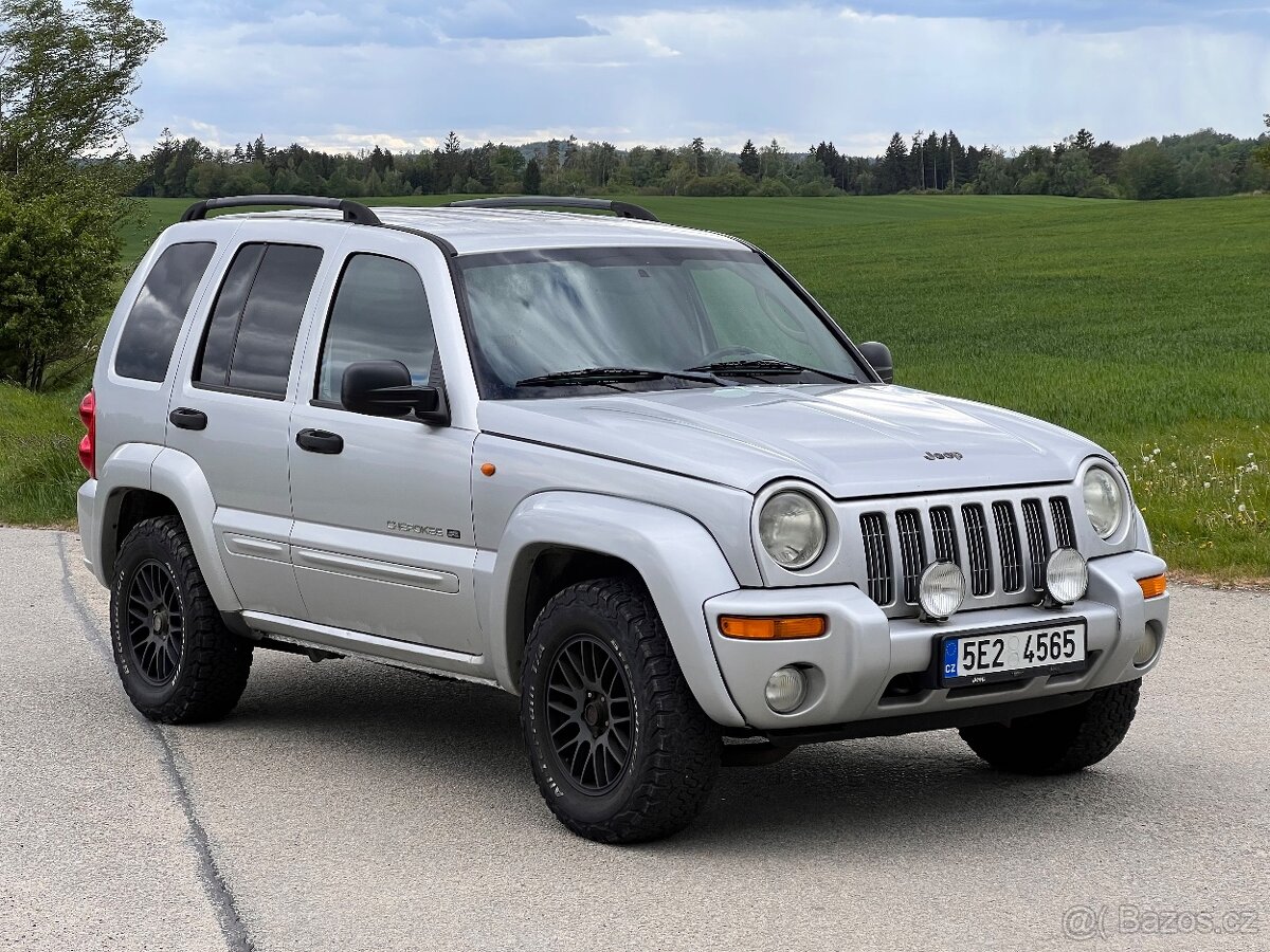 Jeep Cherokee KJ 2.8 CRD Automat 4x4 - 3